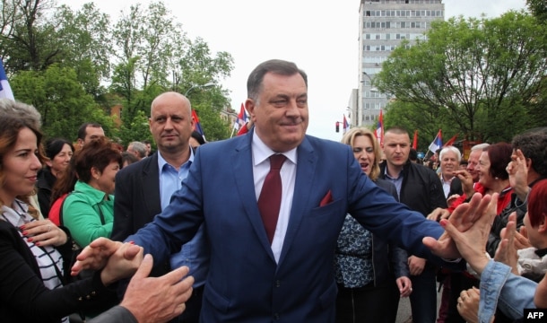Republika Srpska President Milorad Dodik presses the flesh in Banja Luka last year (file photo)