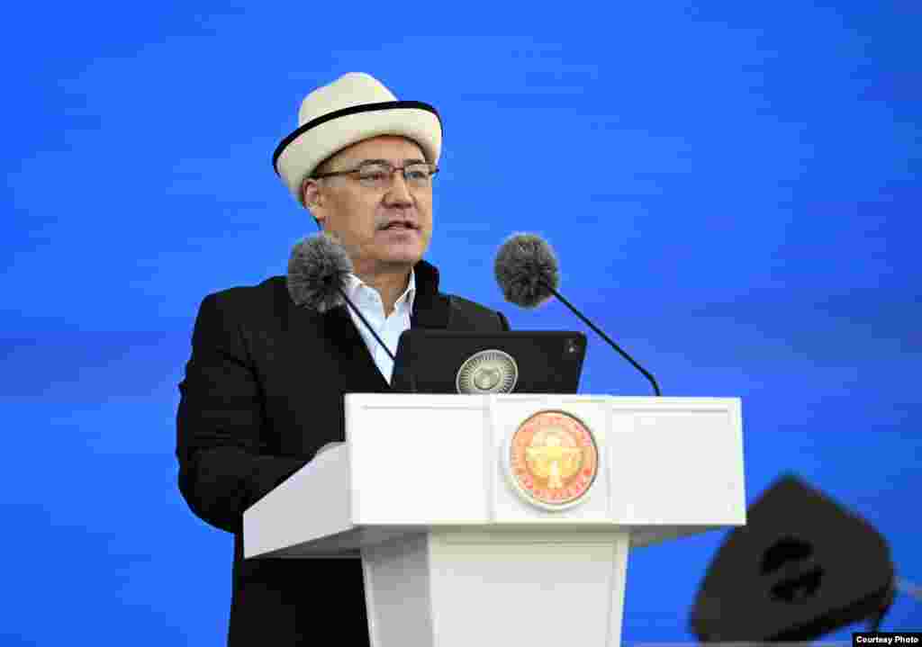 Президент Садыр Жапаров Нарын калаасындагы Нооруз майрамына катышты.