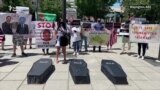 ABŞ-da türkmen aktiwistleri protest geçirip, BSG-dan düşündiriş soradylar