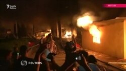 İran səfirliyini yandırdılar