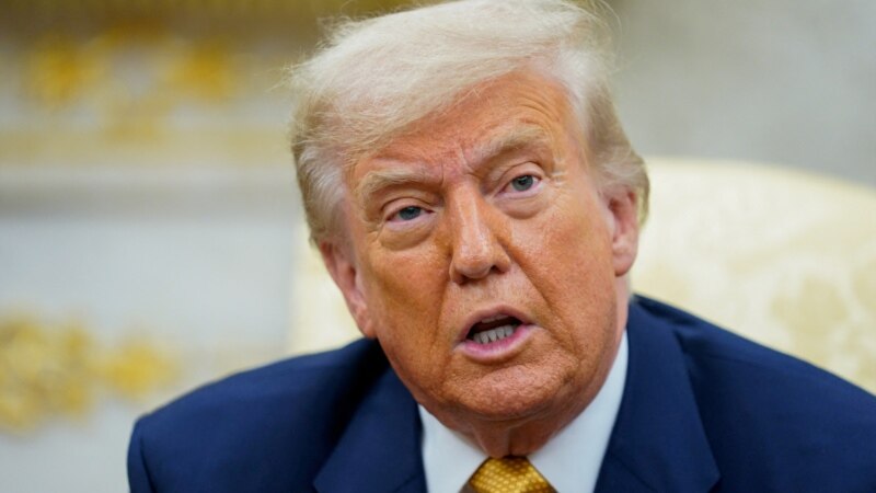 ZDA Indiji uvedle 25-odstotne carine in napovedale kazni