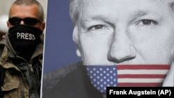 Сторонник Джулиана Ассанжа, основателя портала WikiLeaks, в Лондоне. 