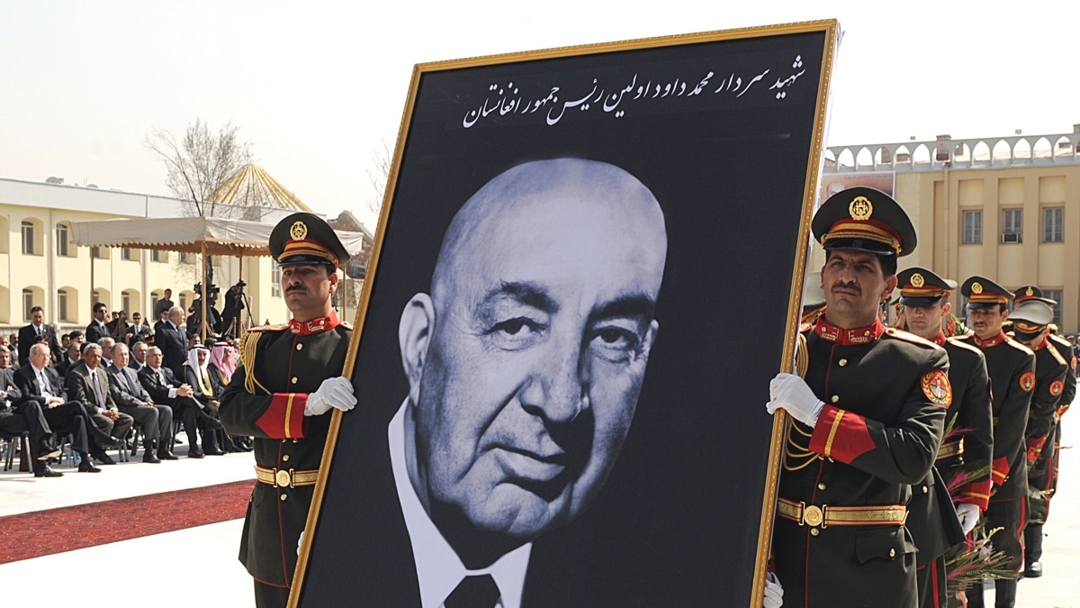 First Afghan President S Remains Reinterred In Kabul