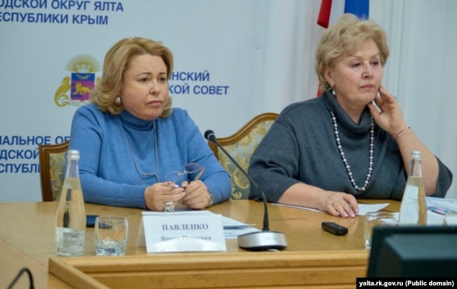 Голова російської адміністрації Ялти Яніна Павленко та її заступниця Ірина Бєломєстнова (праворуч), листопад 2024 року