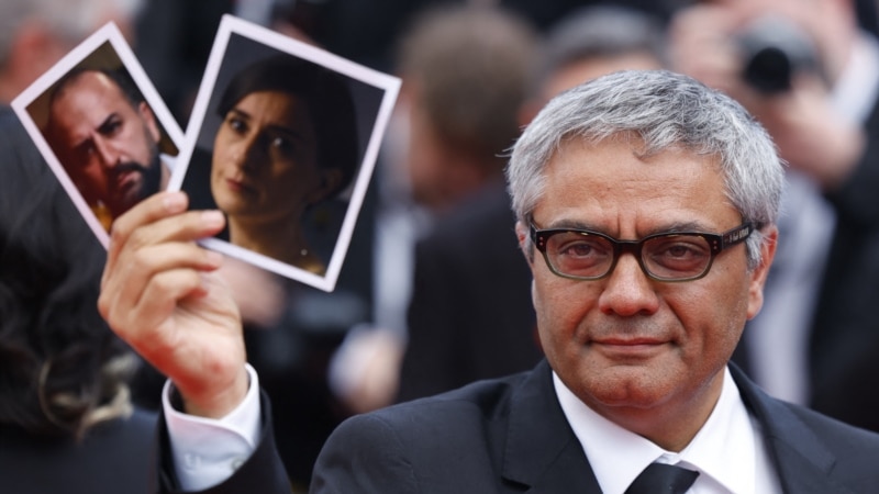 Self-Exiled Iranian Director Rasoulof Talks Of 'Mixed Feelings' At Cannes Festival