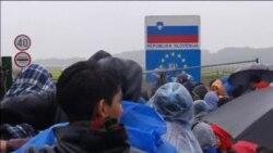 Izbjeglice na kiši čekaju da Slovenija otvori granicu