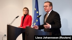 Visoka predstavnica Evropske unije za spoljnu politiku i bezbednost Kaja Kalas i nemački ministar odbrane Boris Pistorijus, Berlin, 13. decembar 2026. 