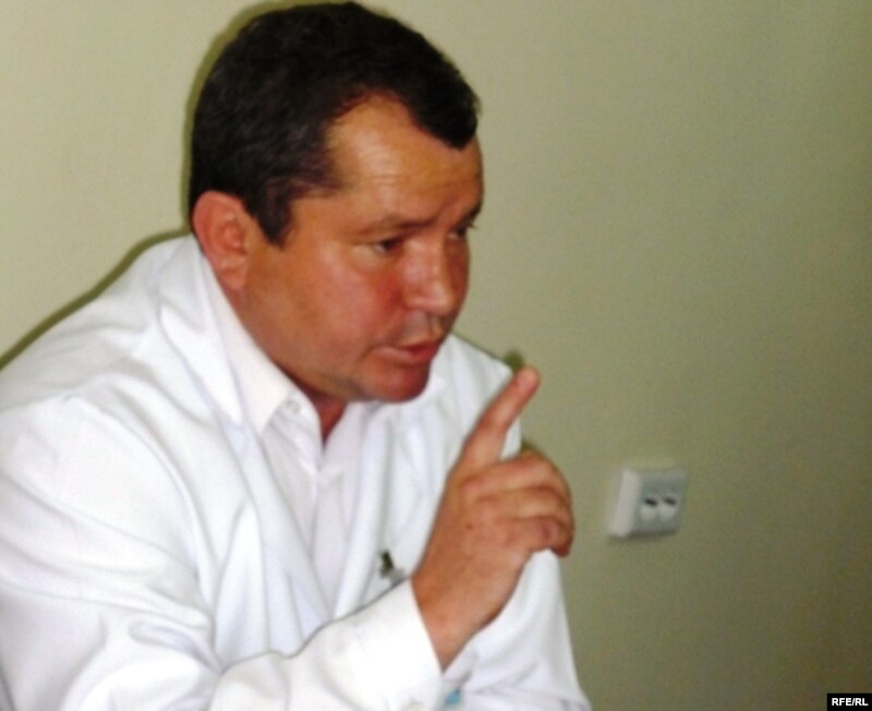 Еркин Кулманбетов, главный врач центра по профилактике и лечении инфекционных заболеваний «Мать и дитя». Шымкент, 1 июля 2009 года