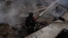 Рятувальники ДСНС гасять пожежу на місці російського удару, Сумщина, архівне фото