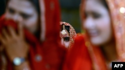 The cost of a dowry is often a burdensome expense for Pakistani families who are already struggling financially. (file photo)