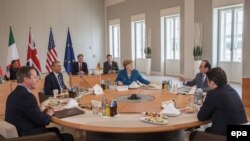 Меркель и лидеры США, Франции, Великобритании и Италии в Ганновере 25 апреля 2016 год