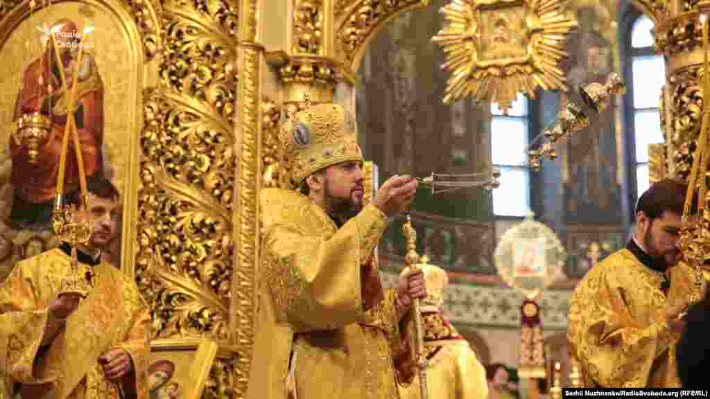 В субботу стало известно, что Вселенский патриарх Варфоломей пригласил митрополита Епифания в Стамбул для получения томоса. 