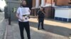 Пикет у здания МВД в Махачкале в защиту прав журналиста Абдулмумина Гаджиева и других задержанных с ним, 25 июня, 2019 года