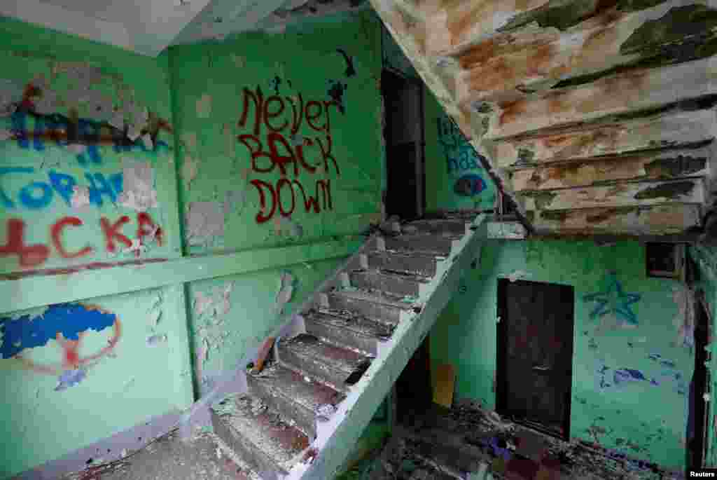 A message of resistance inside an apartment block undergoing demolition on May 16. The current demolitions in Moscow are related to a smaller-scale plan made by a former Moscow mayor to demolish some Soviet-era apartments.