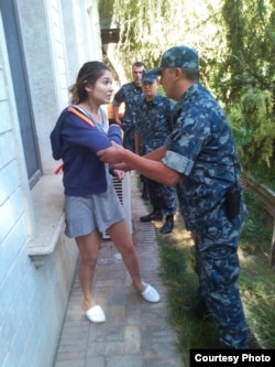 A photo purportedly showing Gulnara Karimova under Uzbek house arrest in 2014