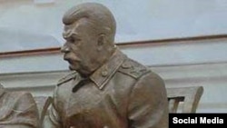Фигура Сталина – часть памятника «большой тройке»