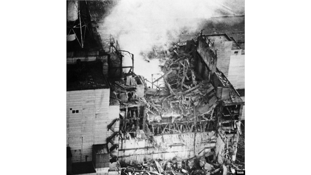 Аузында лесбиянка