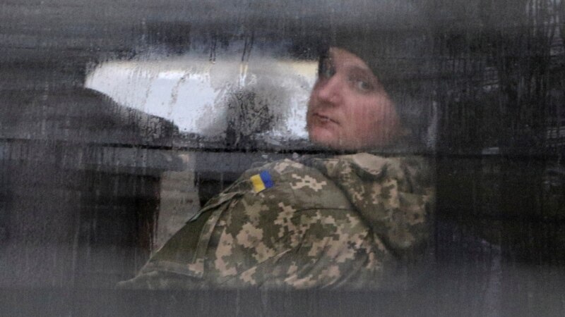 «Это солдаты их страны»: как крымчане собирают помощь украинским морякам