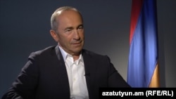 Второй президент Армении Роберт Кочарян во время интервью Армянской редакции Азаттыка – Радио Азатутюн. Ереван, 5 сентября 2015 года.