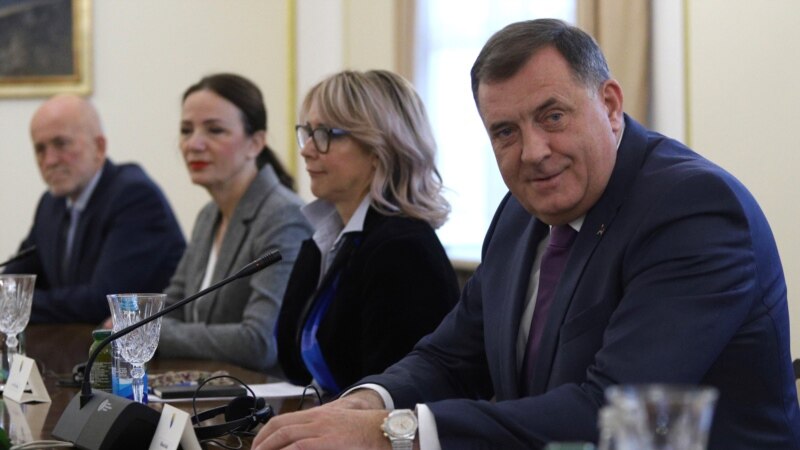 Dodik: Odluke PIC-a ništa ne znače za Republiku Srpsku