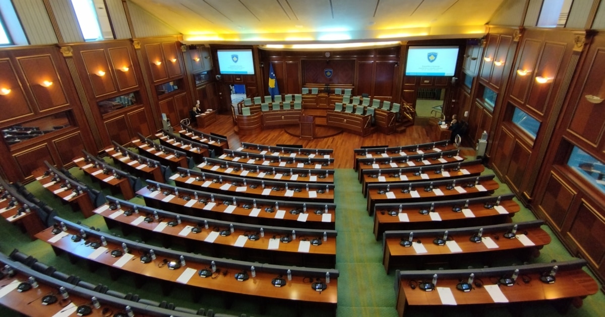 Njëzet përpjekje të dështuara për ta bërë Kuvendin e Kosovës