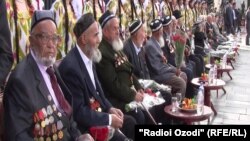 Tajikistan -- A participant of Second World War during millitary parade in capital Dushane, 09May2012