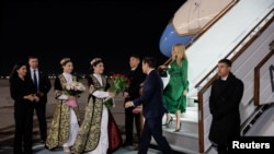 Марко Рубионы қарсы алу сәті. Самарқан, 18 қазан, 2026 жыл.