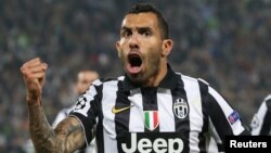 Карлос Тевес