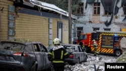 Последствия одного из ударов по Киеву