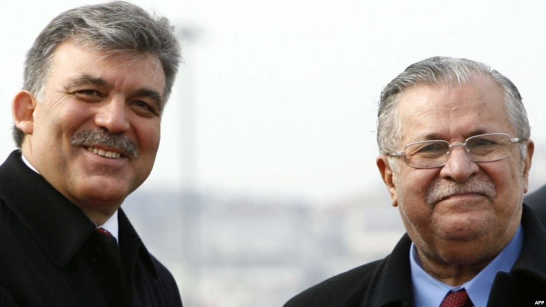 Turkish President Abdullah Gul and his Iraqi counterpart Jalal Talabani