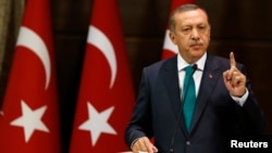 Turkish President Recep Tayyip Erdogan has sparked controversy at home and abroad by backing a widely disputed claim that Muslims reached America before Columbus. (file photo)