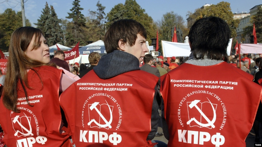Вхождение Анатолия Белоногова в первую тройку списка КПРФ уже означает, что избранное законодательное Амурской области собрание вряд ли будет столь сговорчивым, как этого хочет губернатор