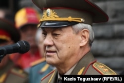 Бывший председатель КГБ Казахской ССР и КНБ Казахстана генерал-лейтенант Болат Баекенов.