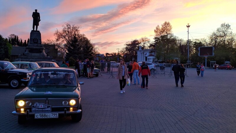 В центре Севастополя на неделю закрывают парковку