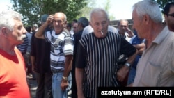 Armenia - Taxi drivers in Gyumri protest against new licensing and taxation rules enforced by the government, 22Jun2012.