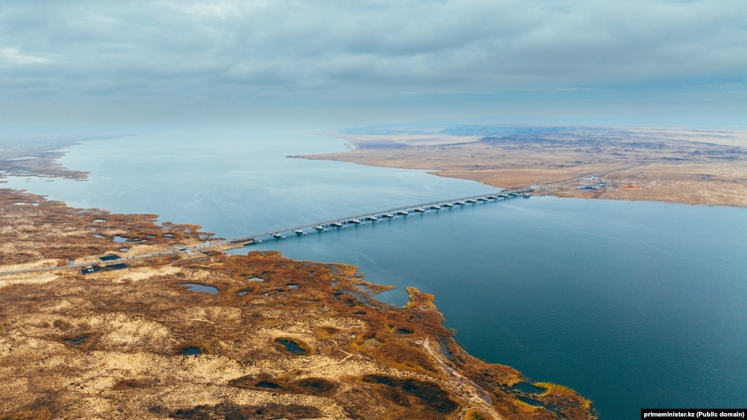 Порно үлкен жетілген сиськи фотосуреттер