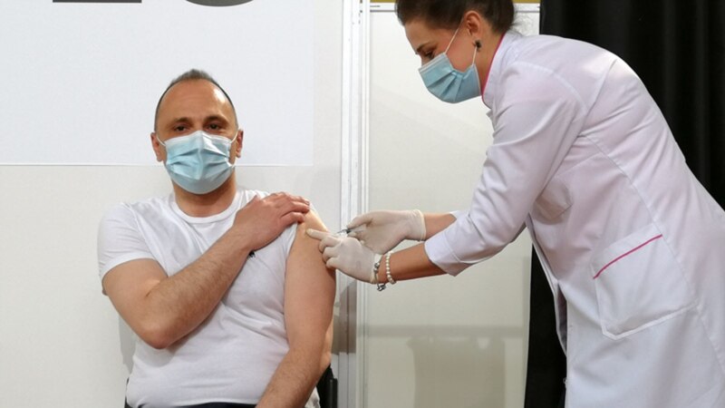 Филипче - Останати се уште 10 илјади вакцини за прва доза и околу 230 илјади за ревакцина