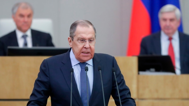 وزیر خارجه روسیه برای تقویت مناسبات دو جانبه به چین سفر کرده است