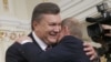 Ад Януковіча патрабуюць прызнацца, што ён падпісаў з Пуціным