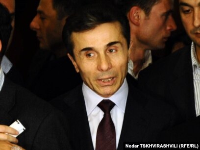 Неке түні Жасырын камера порно Ақ шұлықтағы порно ф транссексуал