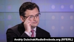 Кулеба уточнив, що до декларації, яку мають ухвалити на саміті, зможуть приєднатися держави, представники яких не приїдуть до Києва