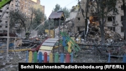 Наслідки російської атаки у Дарницькому районі Києва, 2 липня 2026 року