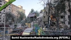 Наслідки російського удару в Дарницькому районі Києва, 2 липня 2026 року