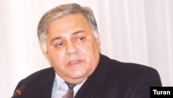 Spiker Ermənistan hakimiyyətini «xalq tərəfindən dəstəklənməyən rejim» adlandırıb