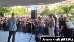 Protest profesora i roditelja sa kojeg je još jednom zatražena smena direktora Jovine gimnazije, 27. maja 2026.