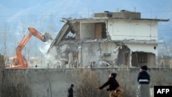 نیروهای خاص امریکا در دوم ماه می سال ۲۰۱۱ در منطقه ایبت آباد پاکستان بر اقامتگاه اسامه بن لادن حمله کردند که منجر به قتل او شد