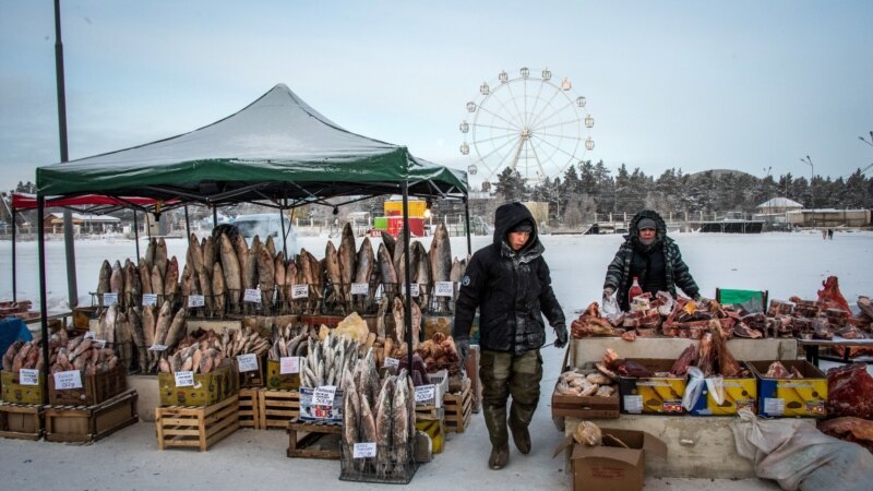 Якутия: Мигранттар иштеген базар жабык, интернет өчтү