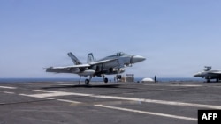 Nosači aviona i borbeni avioni i dalje su važni, kaže bivši zvaničnik Pentagona Majkl Patrik Malroj, ali su sukobi u Iranu i Ukrajini pokazali kako jeftini dronovi menjaju izgled bojišta.