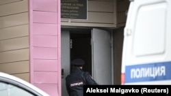 Больница в Омске, куда был госпитализирован Навальный с борта самолёта