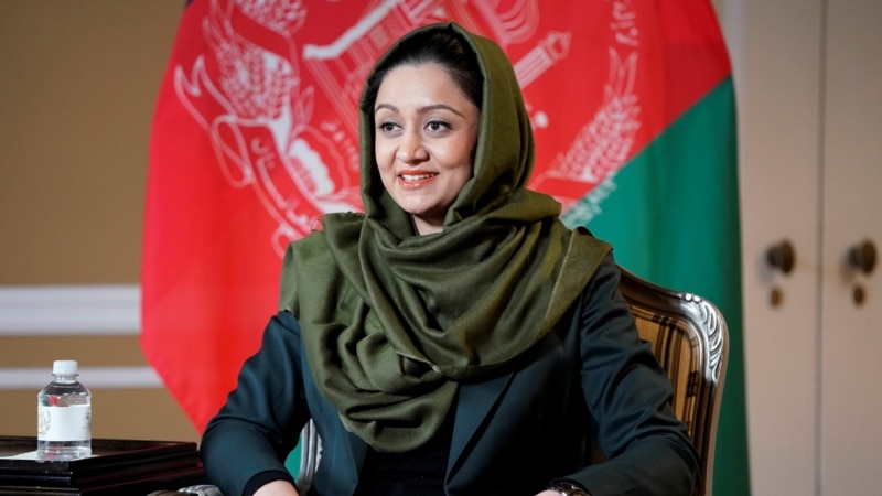 سفیر افغانستان در واشنگتن با دو تن دیگر متهم به اختلاس شدند